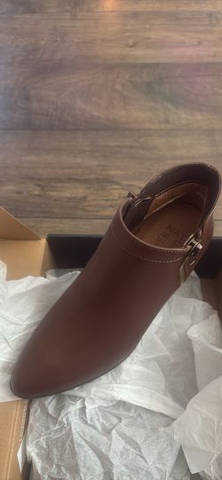 Naturalizer Claire ankle booty size 6 1/2