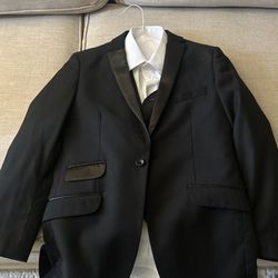 Tuxedo Set Size 12