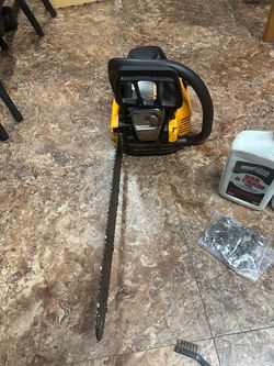 Used Gas ChainSaw Poulan Pro 42CC with 18 in Bar