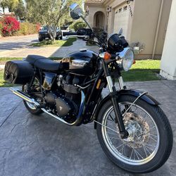 2008 Triumph Bonneville T100