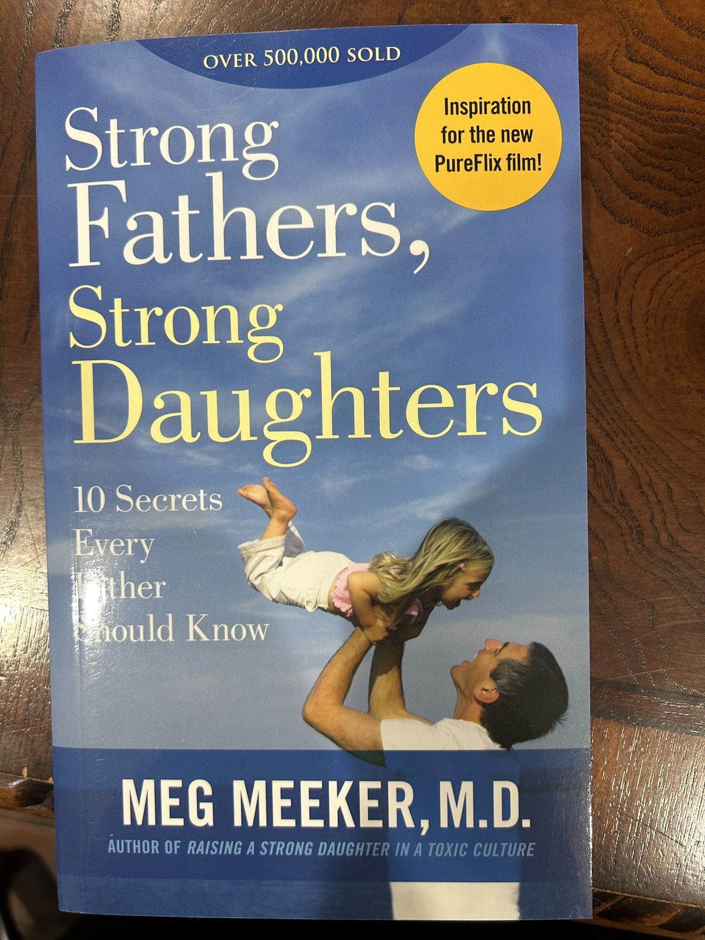 Strong Fathers, Strong Daughters Book