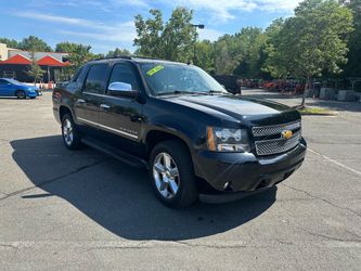 Chevrolet Avalanche Black Crew Cab Truck