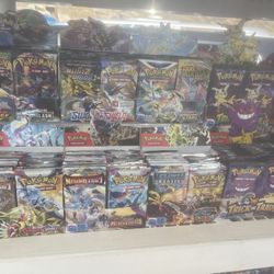 Pokemon & Anime Cards 