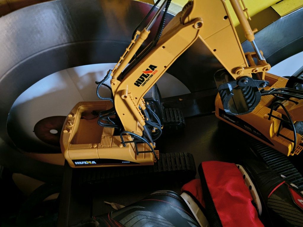 Hulna Rc Excavator