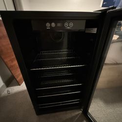 Mini Fridge 