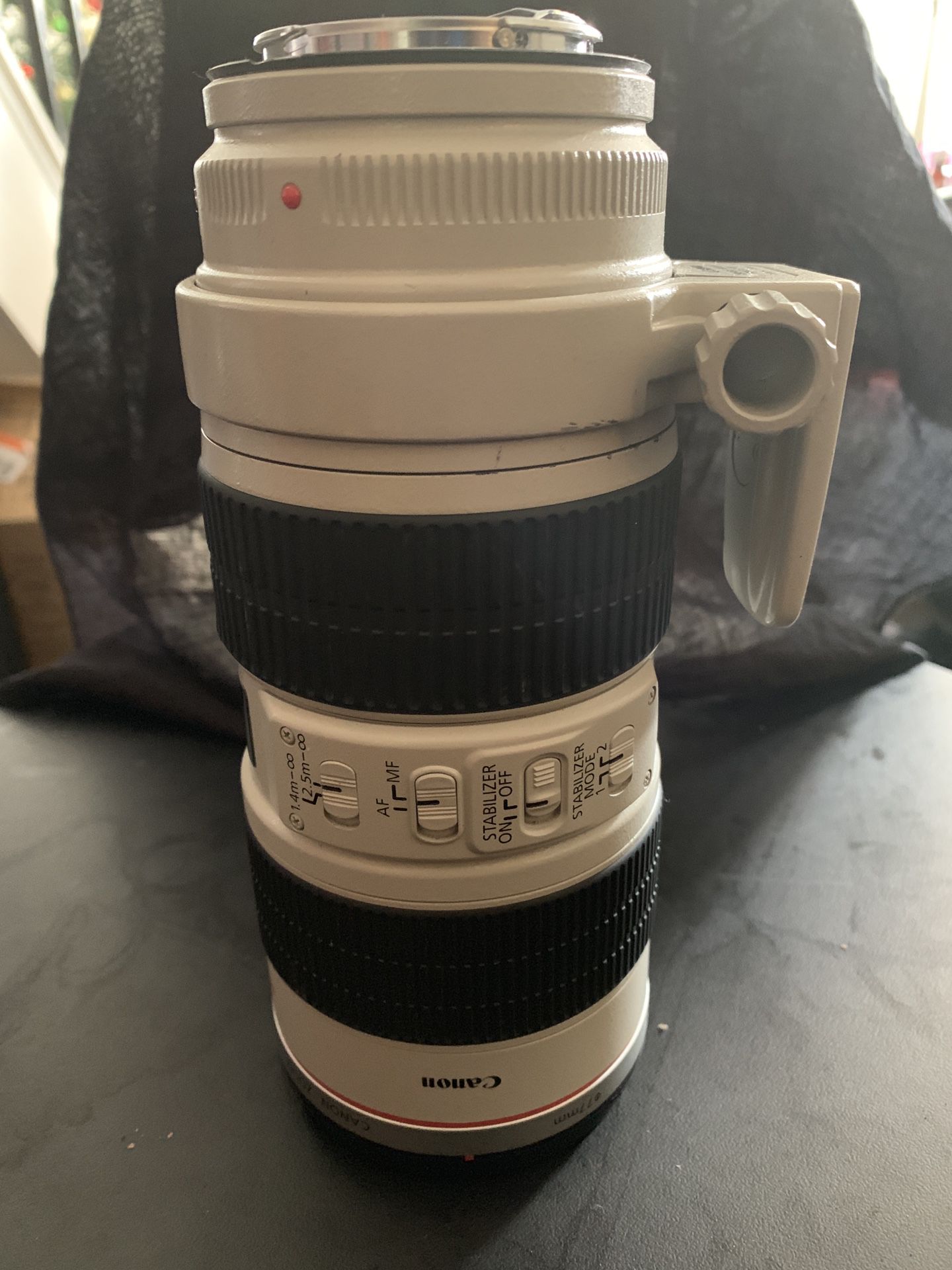 Canon 70-200 2.8 L IS. (Broken) selling for parts.