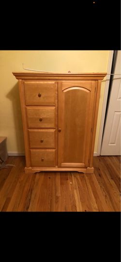 Twin size solid Bedroom set