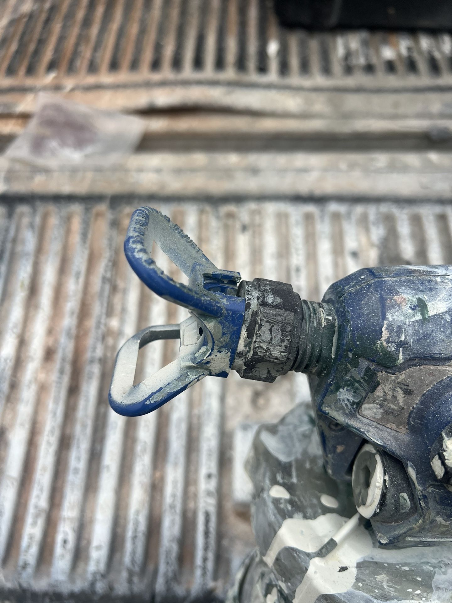 selling graco handheld sprayer