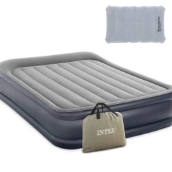 Intex Queen Air Mattresses/ Autopump 