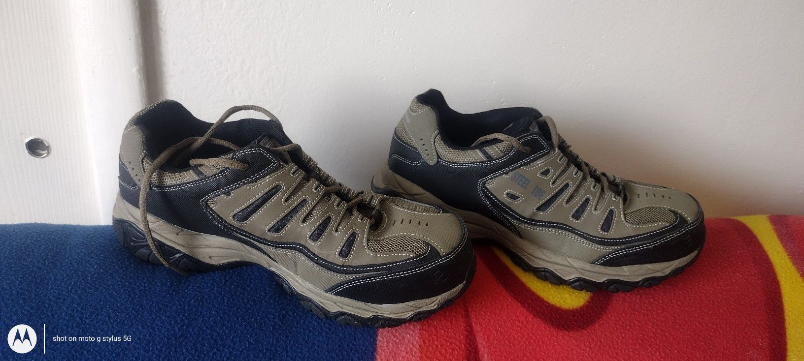 Skechers Steel Toe Size 9