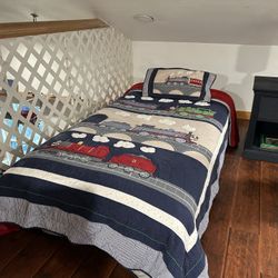 Pottery Barn Kids Twin Thomas & Friends Quilt