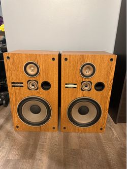Pioneer CS-G203 Vintage 3-Way Floorstanding Stereo Speakers - Pair