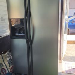 Refrigerator Whirlpool 