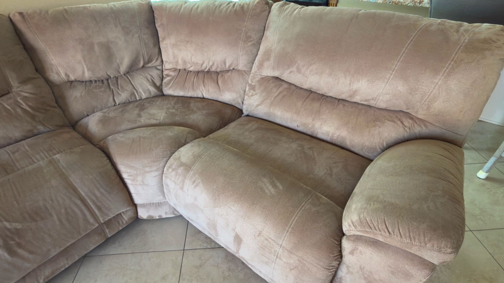 Large La-Z-Boy sectional recliner