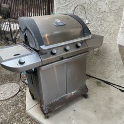 Commercial Series Char Broil Standing Grill