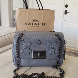 Authentic Leather Coach Purse In Excellent Condition