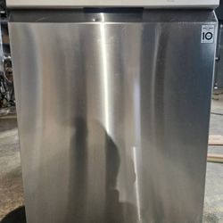 LG front control 24inch dishwasher