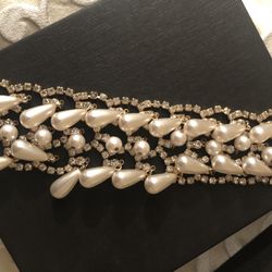 Vintage Stunning Swarovski Crystal & Pearl Gold Tone Bracelet 