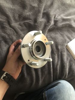 Wheel Hub Kia Forte 2010