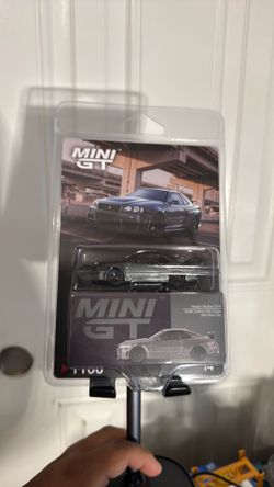 Hot wheels nissan skyline gt-r