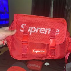Supreme Bag Never Used BEST OFFER
