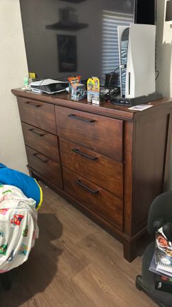 Drawer dresser