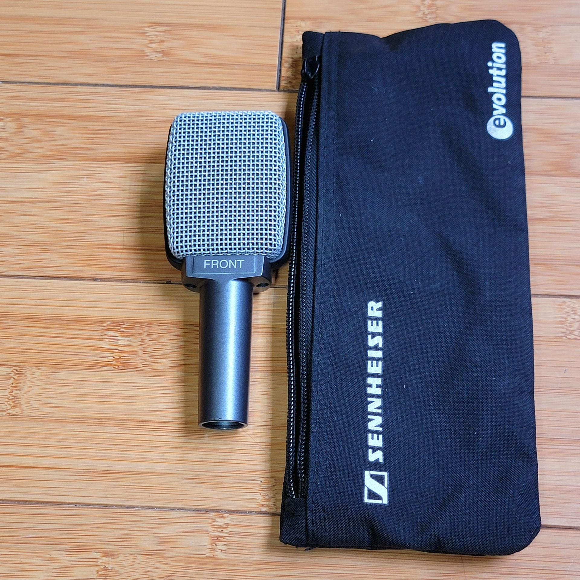 Sennheiser e 609 Silver Supercardioid Dynamic Microphone
