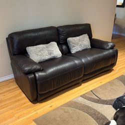 (2) Motorized Leather Sofas 