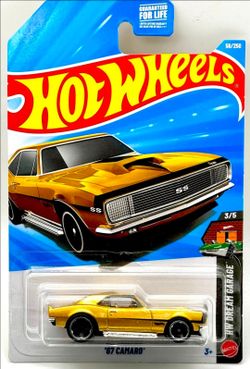 Hot Wheels '67 Camaro HW Dream Garage