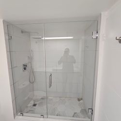 Glass Shower In All The Measures