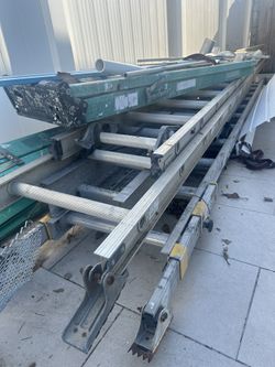 Extension Ladder 24 Ft