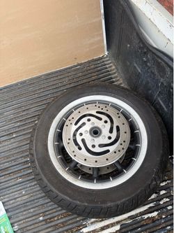 Motorcycle is most likely for a 2006 Harley Davidson Rd. glide or Road King