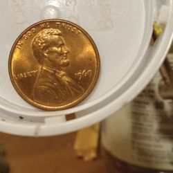 1969 No Mint Mark Floating Roof, Doubling On Reverse