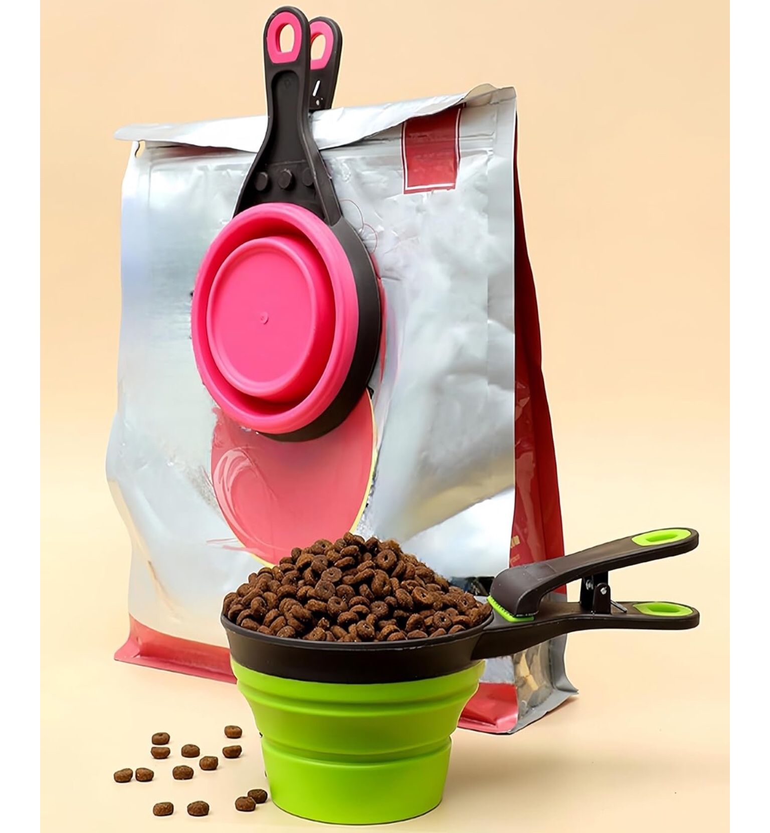 NEW — 2 PCS Collapsible Pet Scoop Set,1 Cup & 1/2 Cup Capacity Silicone Measuring Cups with Sealing Clip,Multi-Function Scoop Bowls Bag Clip for Dog C