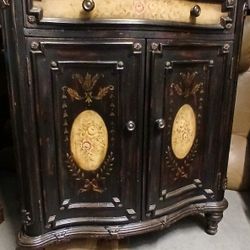Antique Cabinet Great Condition