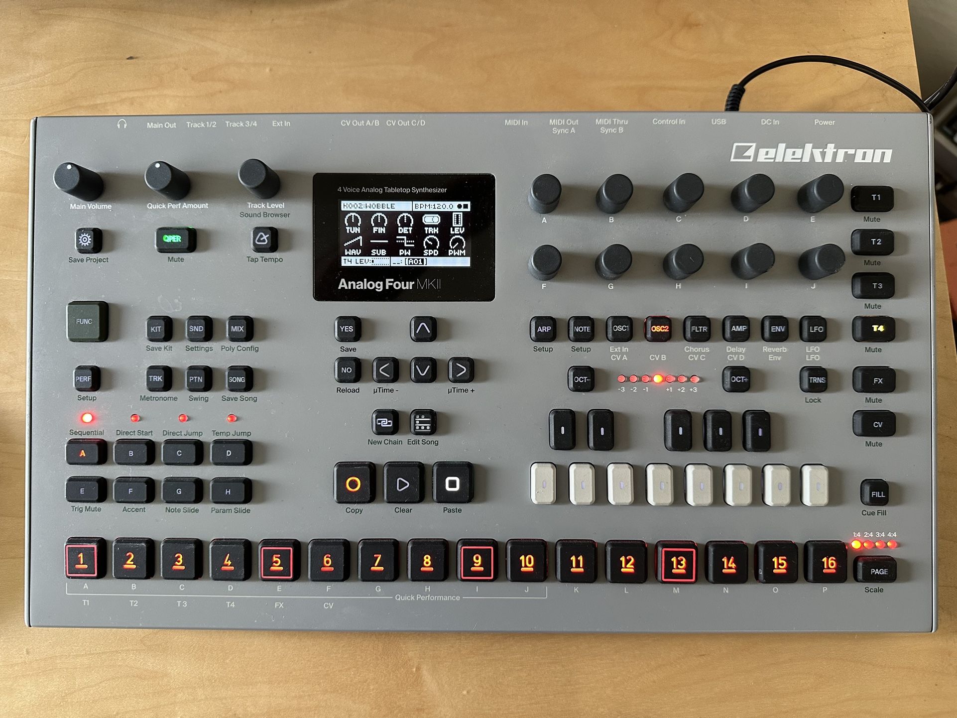 Elektron Analog Four MKII 4-Voice Tabletop Analog Synthesizer - Grey