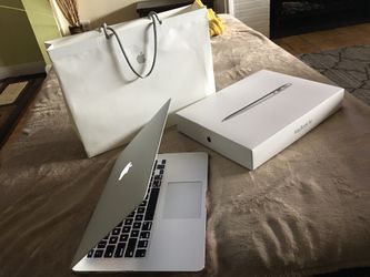 MacBook Air 13” 2017 nearly new