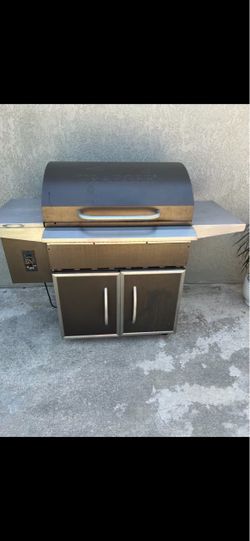 Treager Timberline 850 Smoker