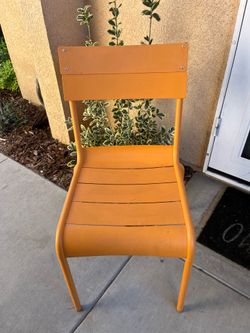 Chair $5