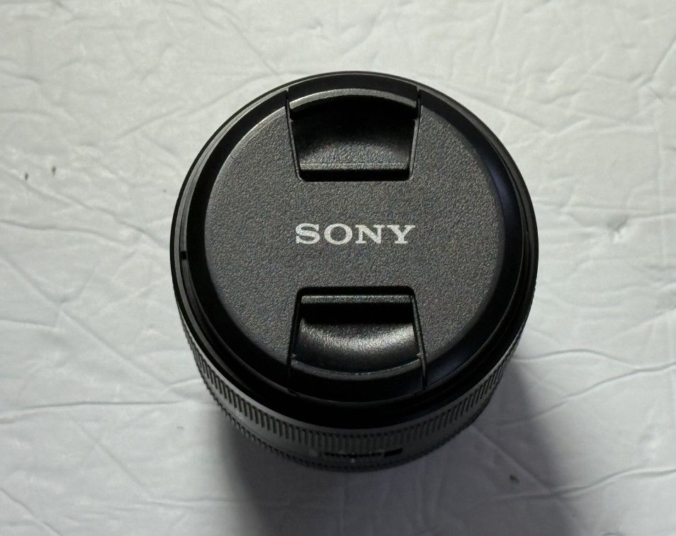 SONY FE 1.4/85 GM Lens