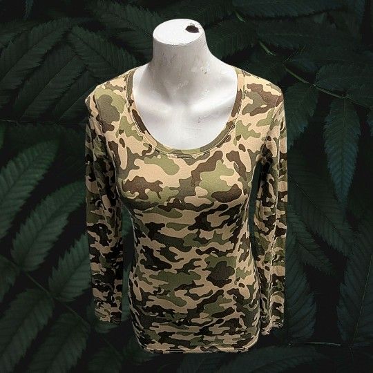 Women's (Junior's) No Boundaries Shirt 