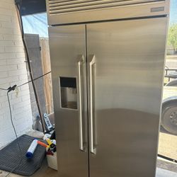 Monogram 42 Refrigerator 2019 Like New