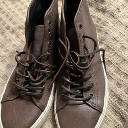 Men’s Leather Tennis Shoes Size 8