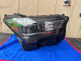 2025 2026 TOYOTA 4RUNNER RIGHT SIDE HEADLIGHT