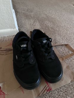 Black vans shoes- size female 6.5