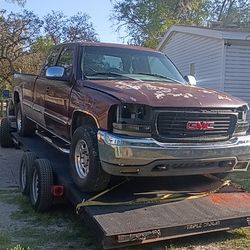 1999 GMC Sierra 2500 ( Parting Out)