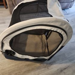 PetSafe Happy Ride Collapsible Dog Travel Crate Foldable, Portable Dog Crate for Cars - Pets Up to 60lbs - Secures to Seat, Pop-Up Metal Frame, Mesh Z