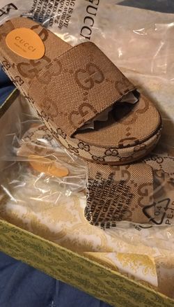 Gucci platform slide sandle NEW