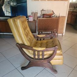 Vintage Recliner 