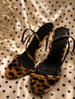 Size 8 women heels